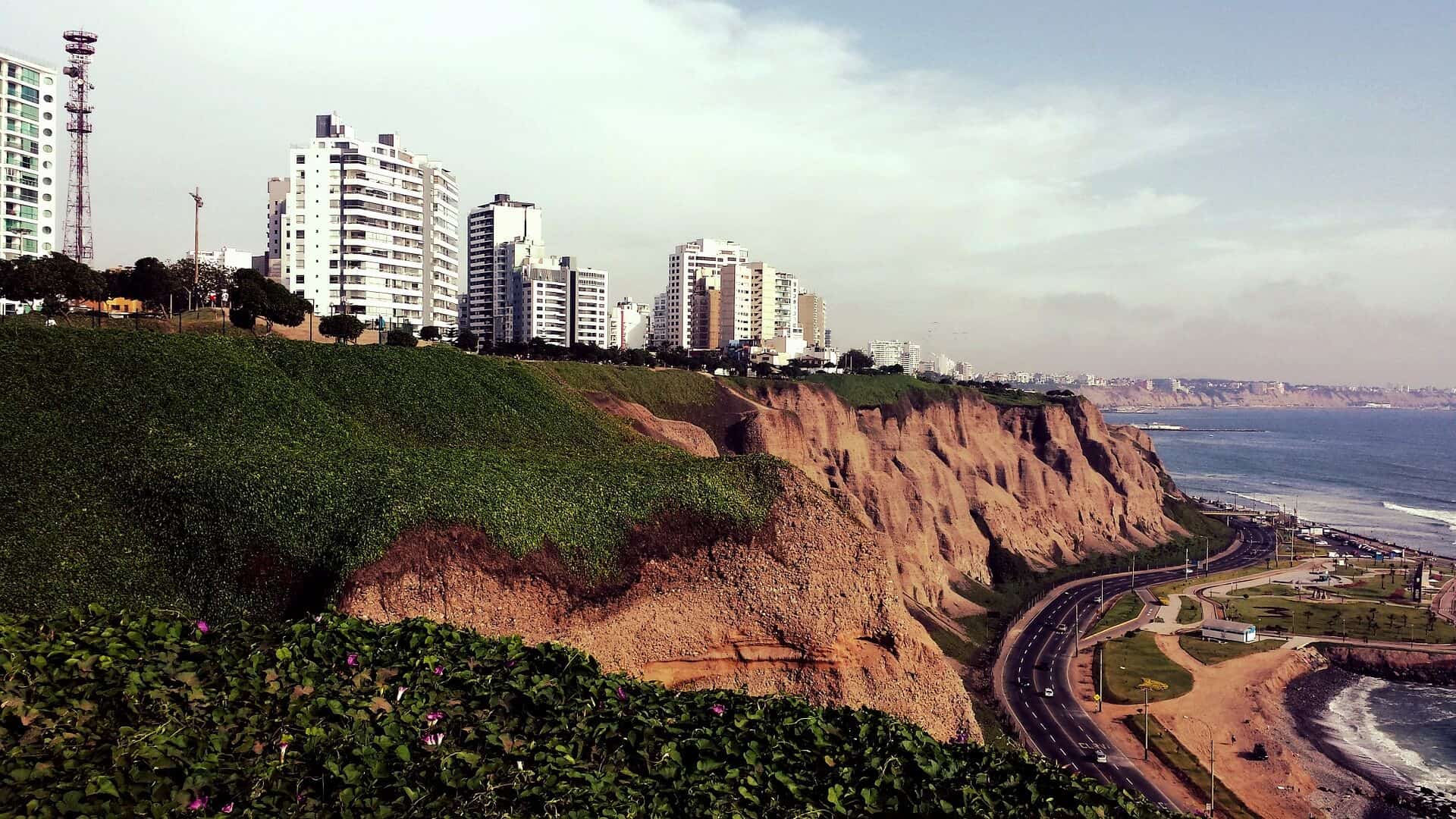 lima peru women